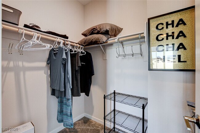 Building Photo - 871 Benning St