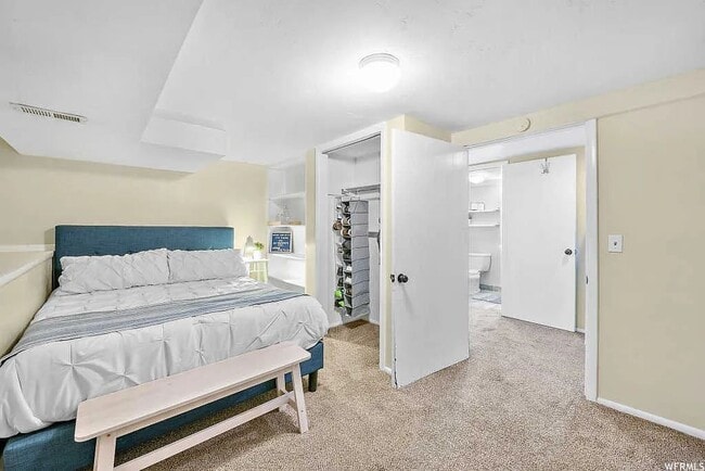 Building Photo - 1870 E 3900 S