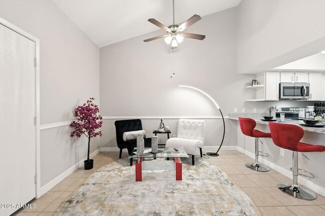 Primary Photo - 8004 N 32nd Dr