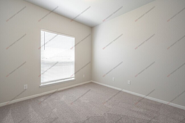 Building Photo - 711 Friars Lndg Dr