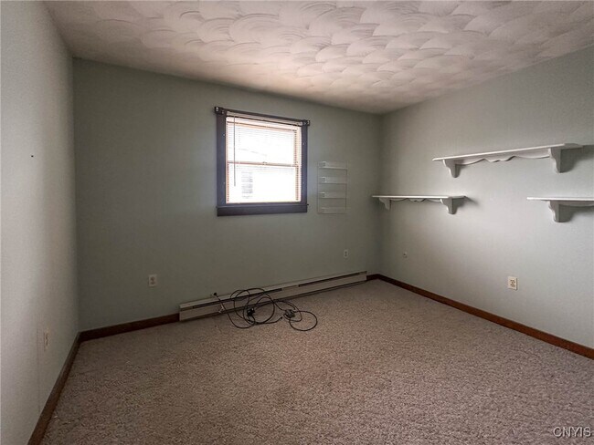 Building Photo - 821 Floyd Ave