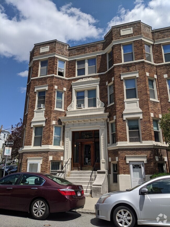 Building Photo - 15 Colborne Rd