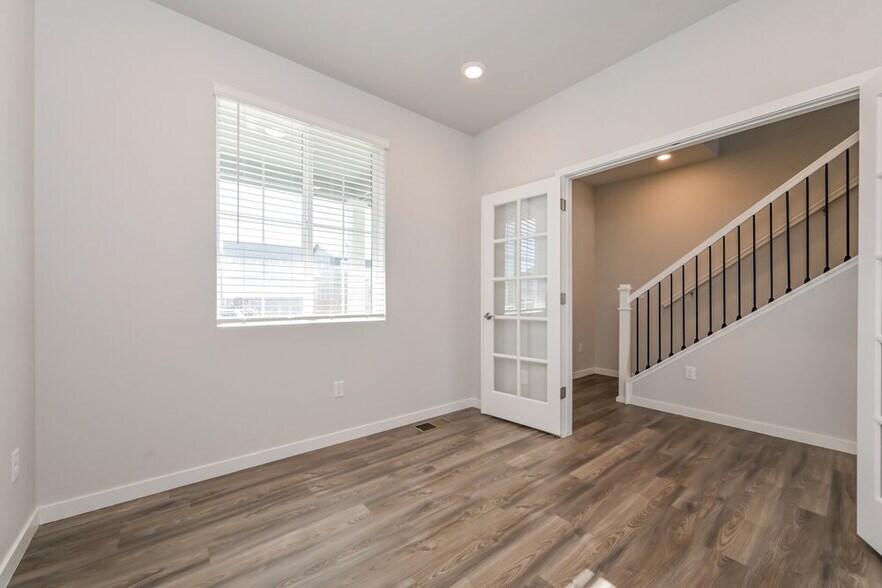 Building Photo - 1399 Orchard St