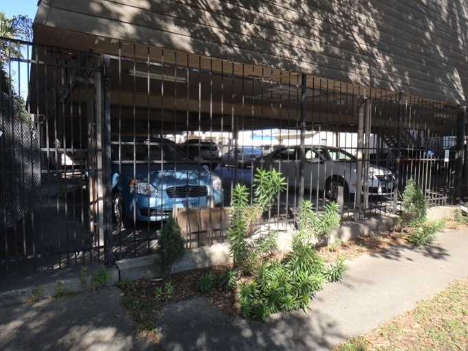 Building Photo - Sulross Garden