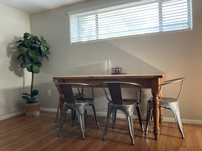 Dining Table - 2758 N Gaylord St