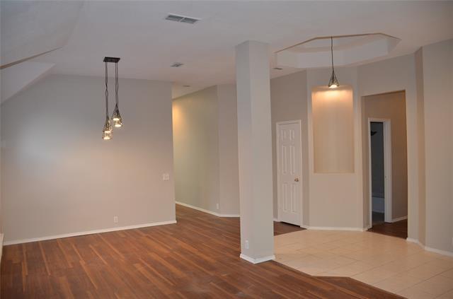 Building Photo - 4722 Park Bend Dr