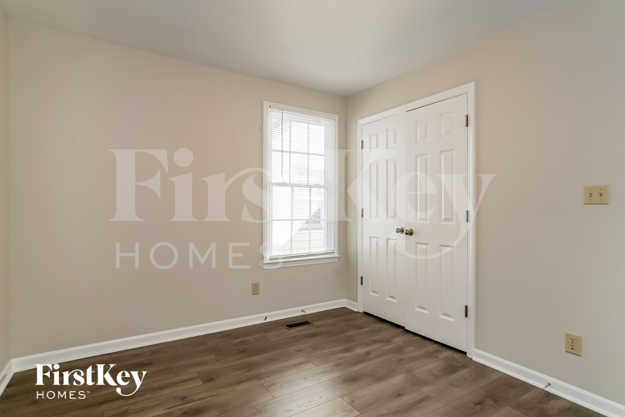 Building Photo - 4921 Tuckahoe Trce