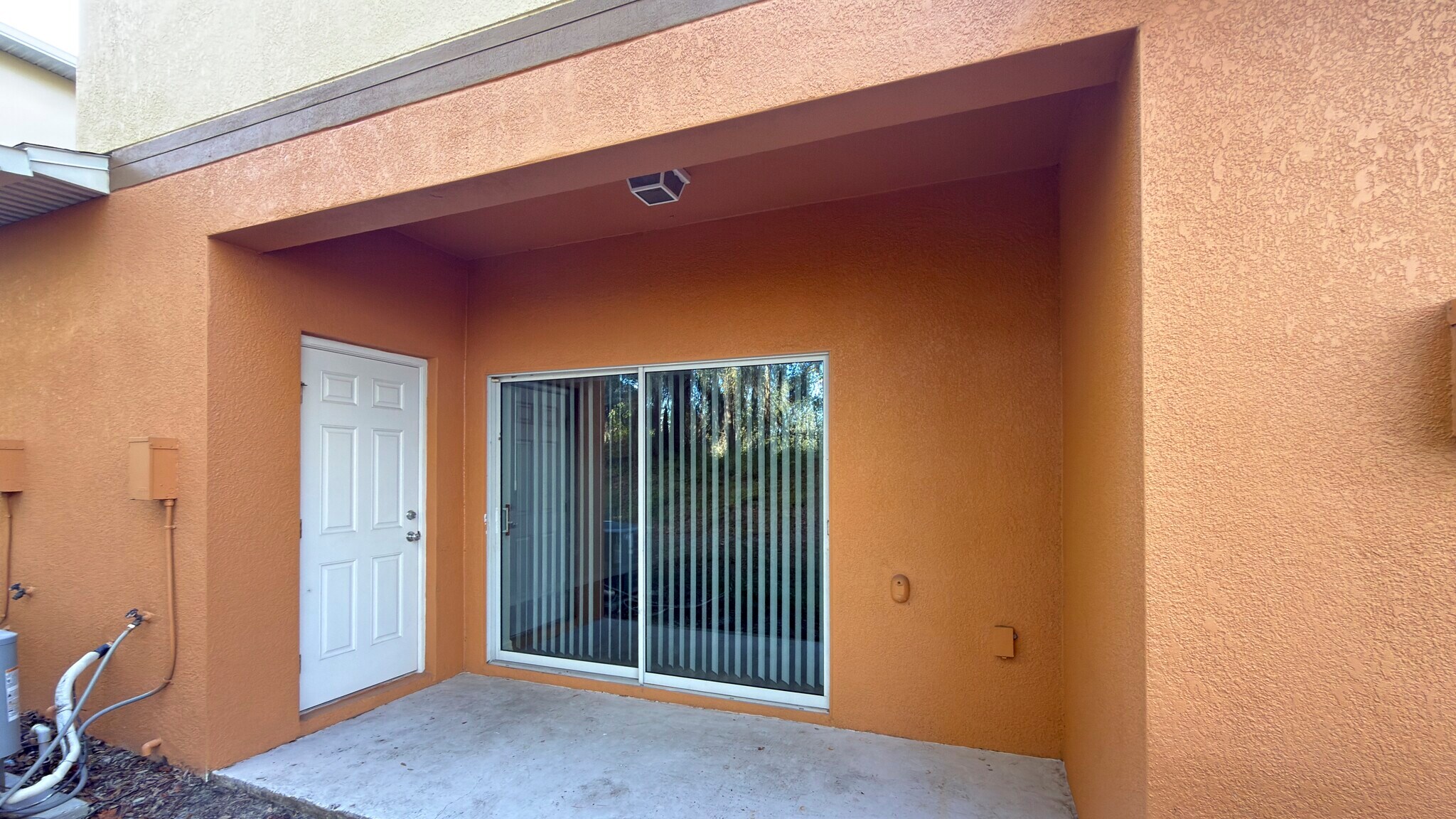 Building Photo - 4046 Mountain Chestnut Way