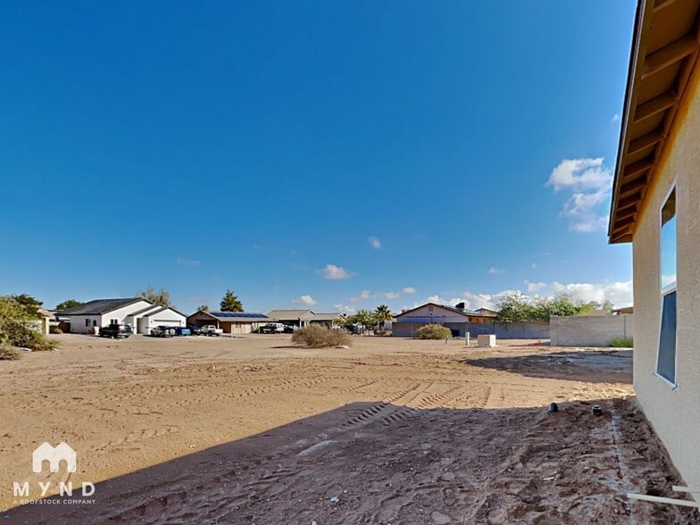 Building Photo - 9346 W Raven Dr