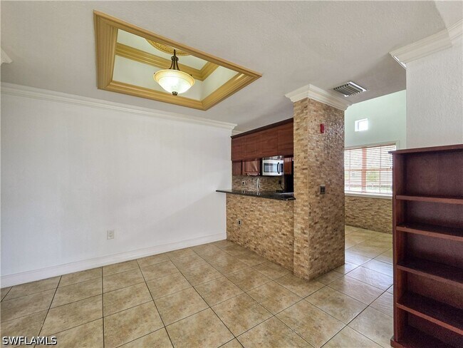 Building Photo - 3407 Winkler Ave