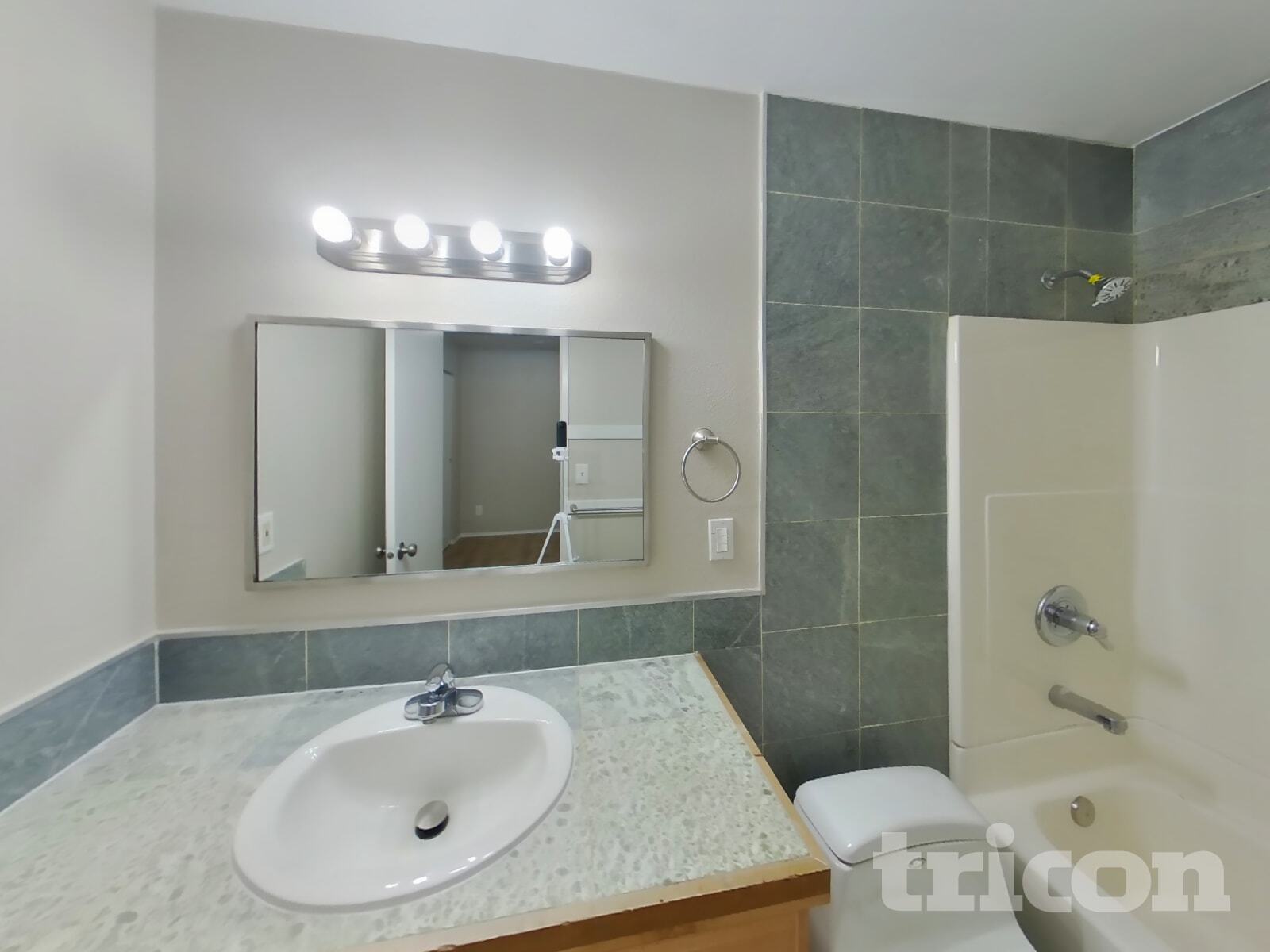 Building Photo - 9413 14th Ave SW