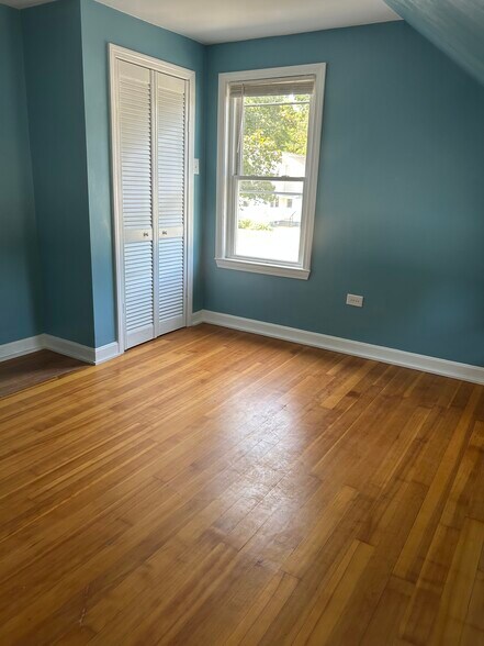 Bedroom 3 - 225 Pleasant St