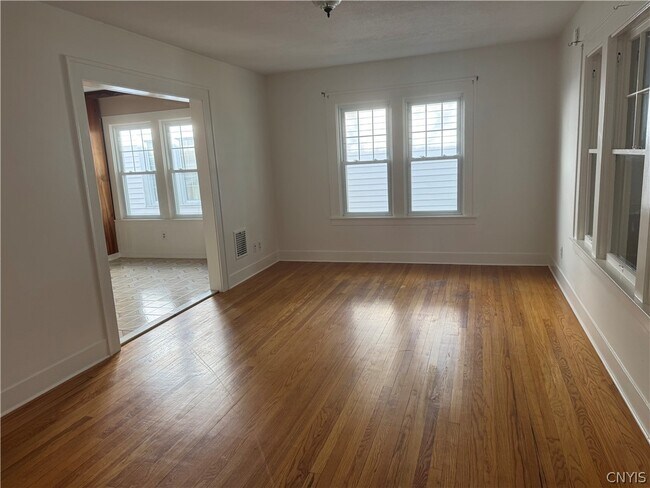 Building Photo - 223 Wilmore Pl