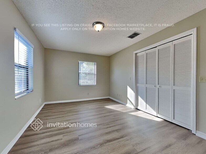 Building Photo - 2301 Beechwood Ct