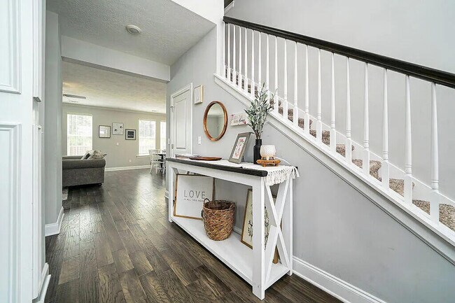 Building Photo - 448 Arrowwood Dr
