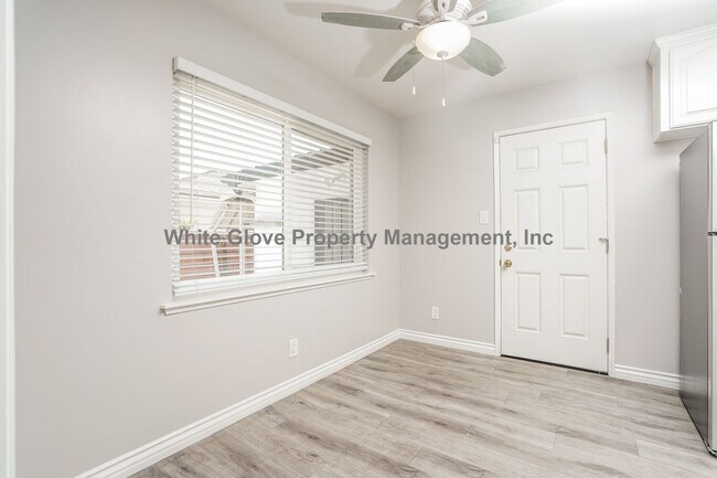 Building Photo - Beautiful 3 Bedroom Fullerton Home with Pool