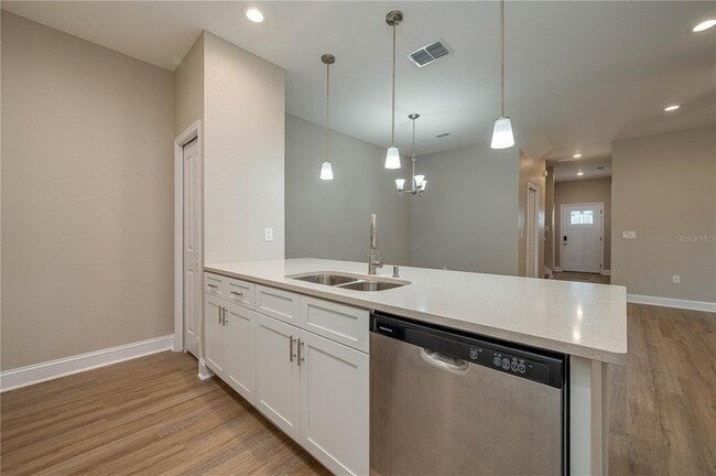 Building Photo - 1190 Oak Hammock