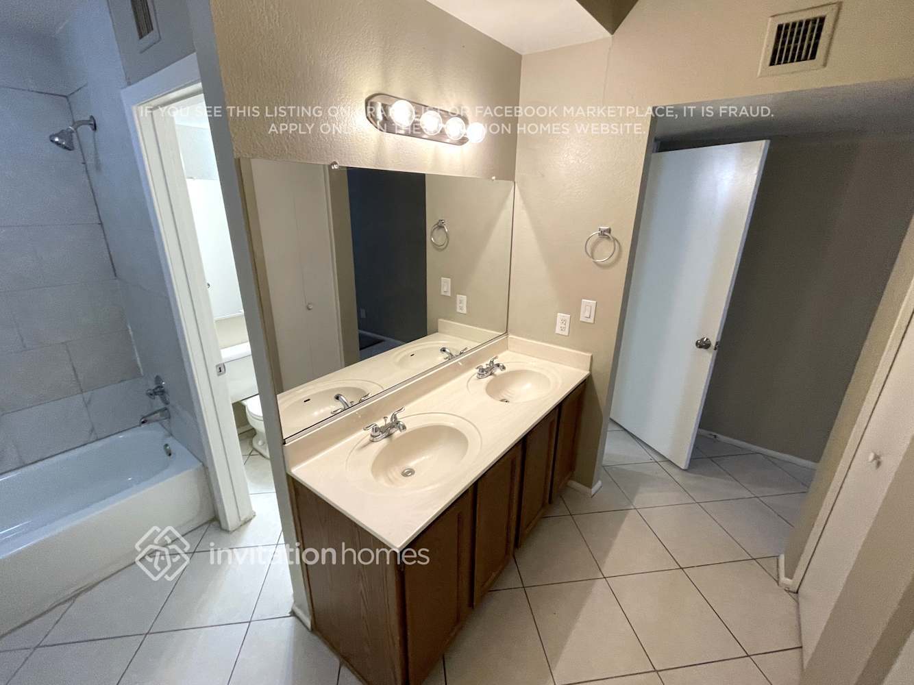 Building Photo - 10037 W Montecito Ave