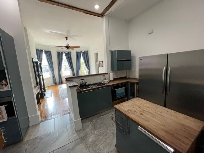 KITCHEN - 120 W 37th St
