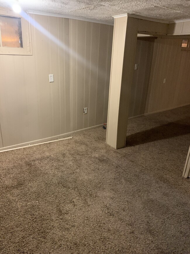 Building Photo - 2537 N 48th Ave