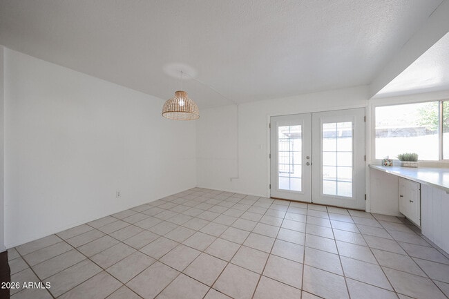 Building Photo - 4028 N Granite Reef Rd