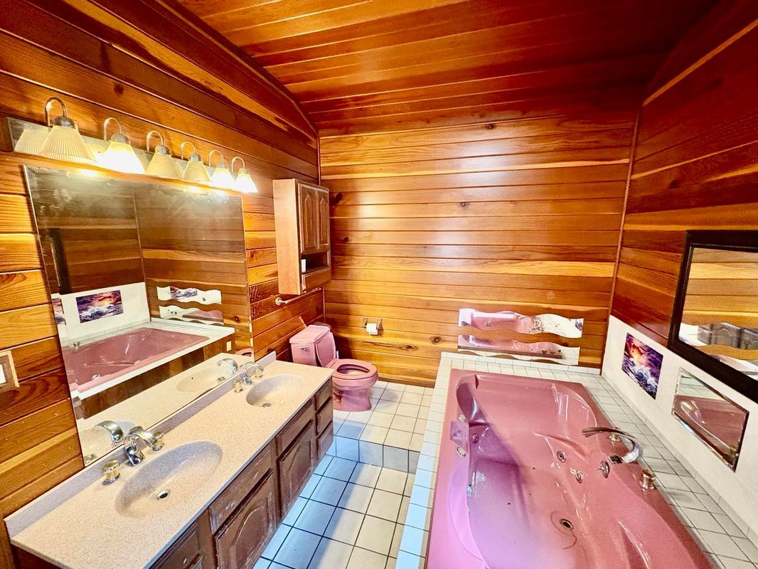 Building Photo - 76052 Crystal Dr