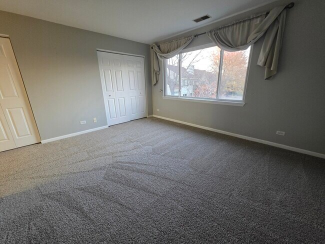 Building Photo - 3076 Kentshire Cir