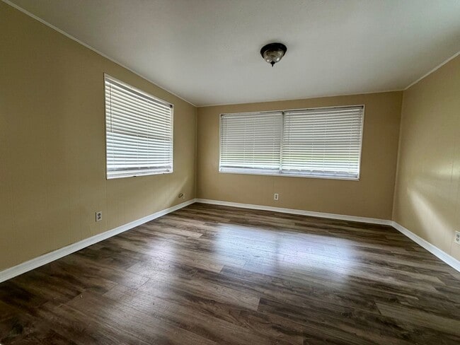 Building Photo - 1809 Richter Ln