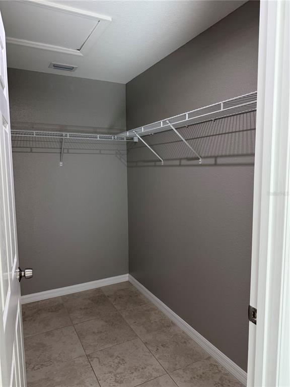 Building Photo - 17107 Thompson Ave