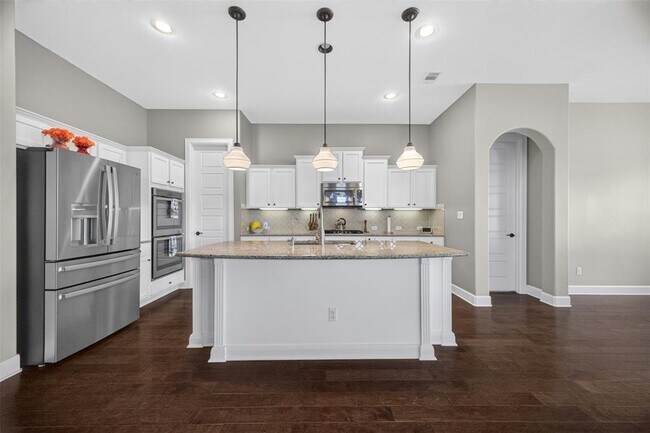 Building Photo - 4017 Benetton Way
