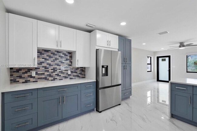 Building Photo - 1815 N 27th Ave