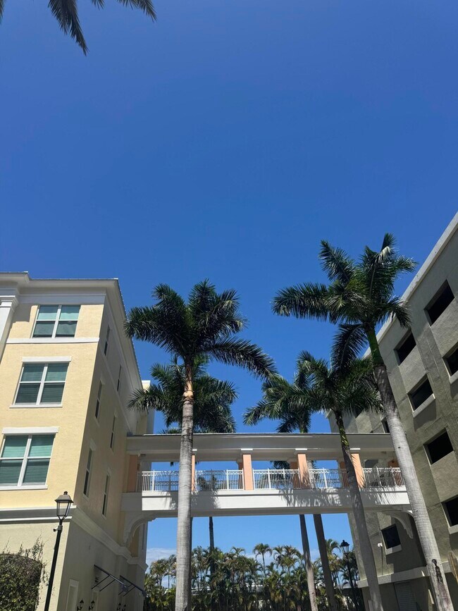 Building Photo - 356 Moorings Dr