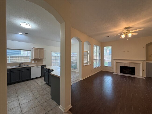 Building Photo - 6310 Pago Ln