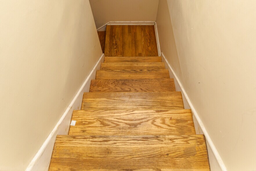 Building Photo - 1306 Eddy W St