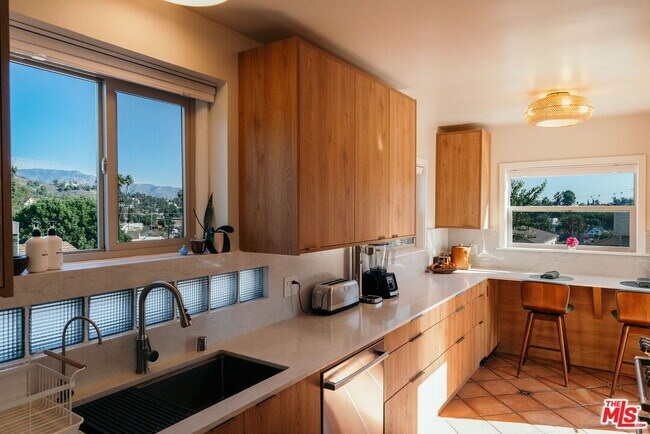 Building Photo - 3311 Minto Ct