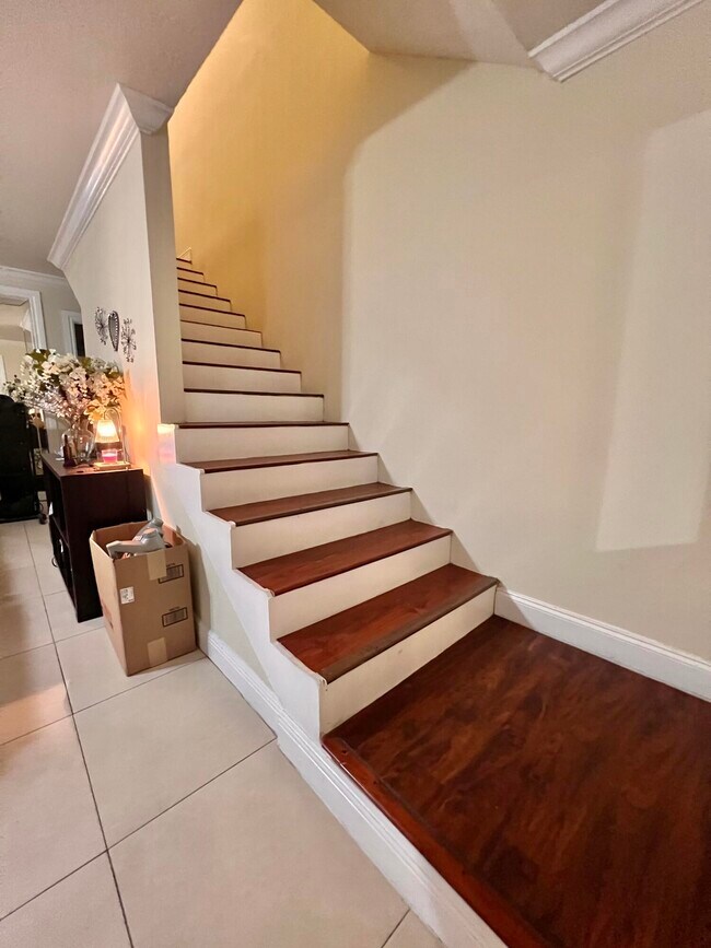 Building Photo - 6604 Dockside Cir