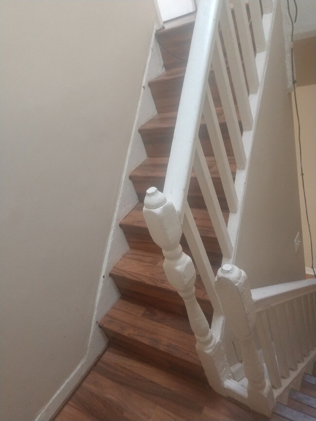 Stairs - 402 E Lorraine Ave