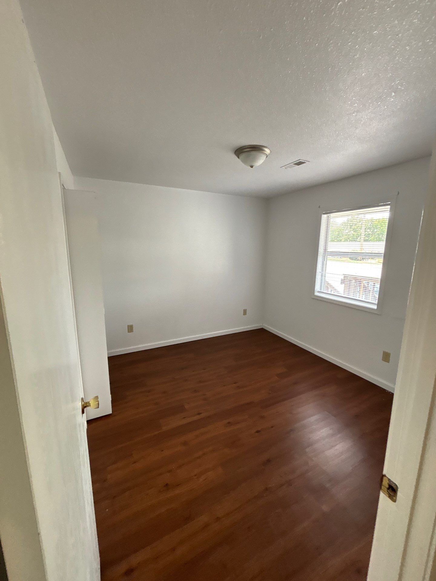 Building Photo - 1068 Mace Rd