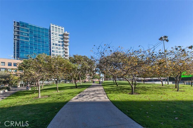 Building Photo - 525 11th Ave