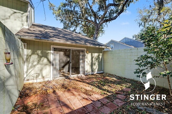 Building Photo - 900 Brotherhood Rd