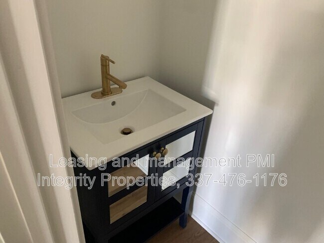 Building Photo - 104 Shirekeep Ln