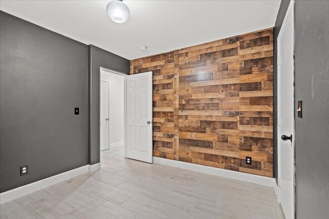 Building Photo - Stylish 4 Bedroom Living Meets Outdoor Fun