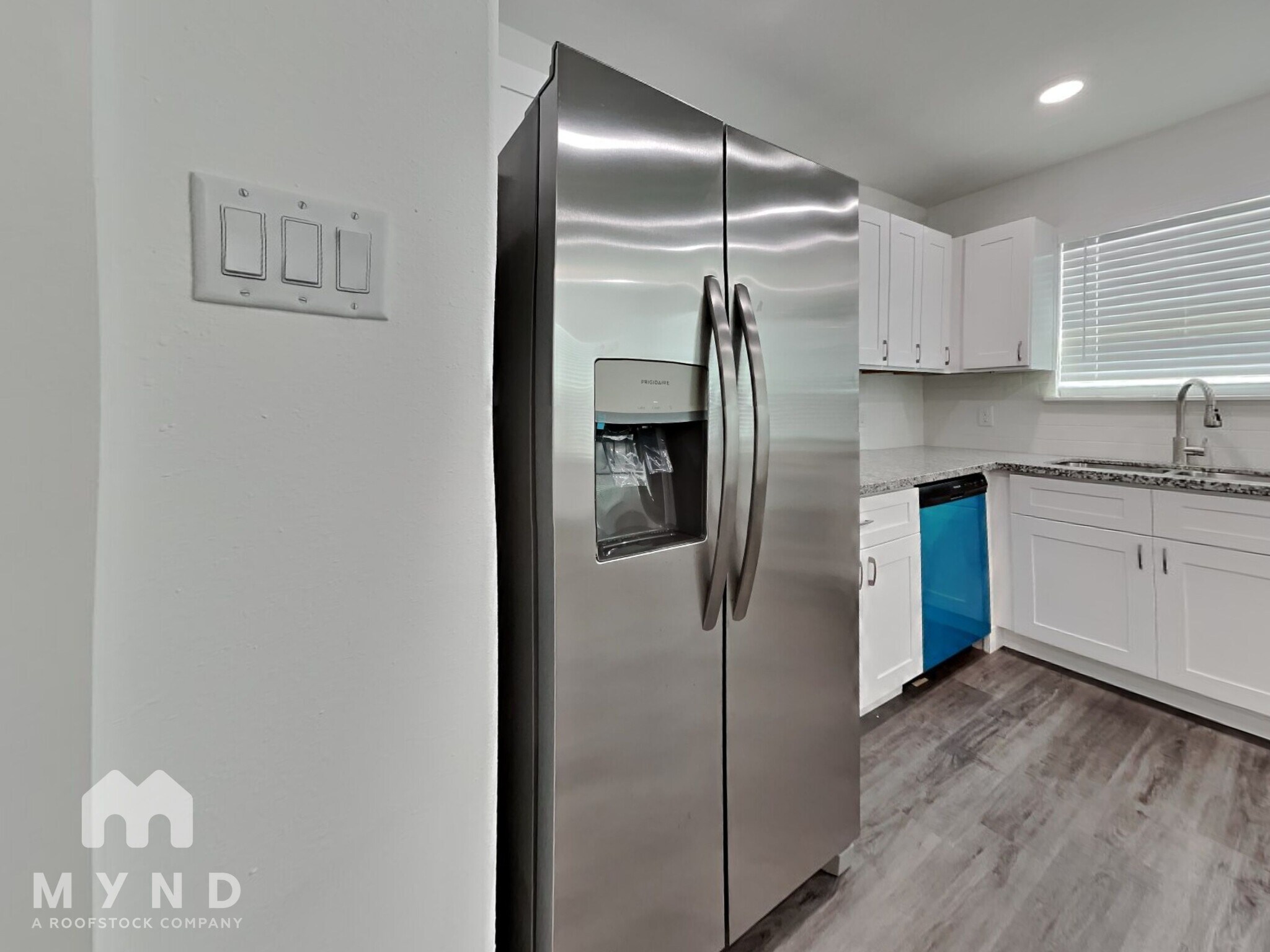 Building Photo - 7629 Sundown Dr