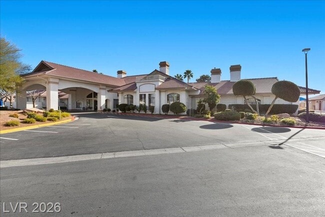 Building Photo - Modern 3Bed/2.5Bath/2Car - 2 Story Home Located In The Guard-Gated Los Prados Golf Community!