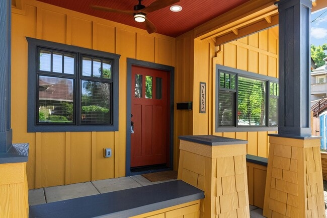 Building Photo - Luxury New Build | Walk to Downtown | Granite, Cherry Wood & High-End Finishes | Whole Home Water...