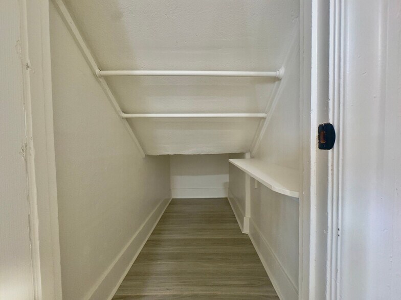 Building Photo - 3218 West St