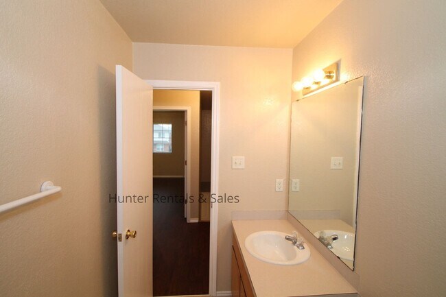 Building Photo - 4203 Alan Kent Dr