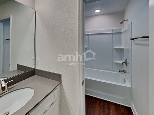 Building Photo - 2805 Ponds Trl
