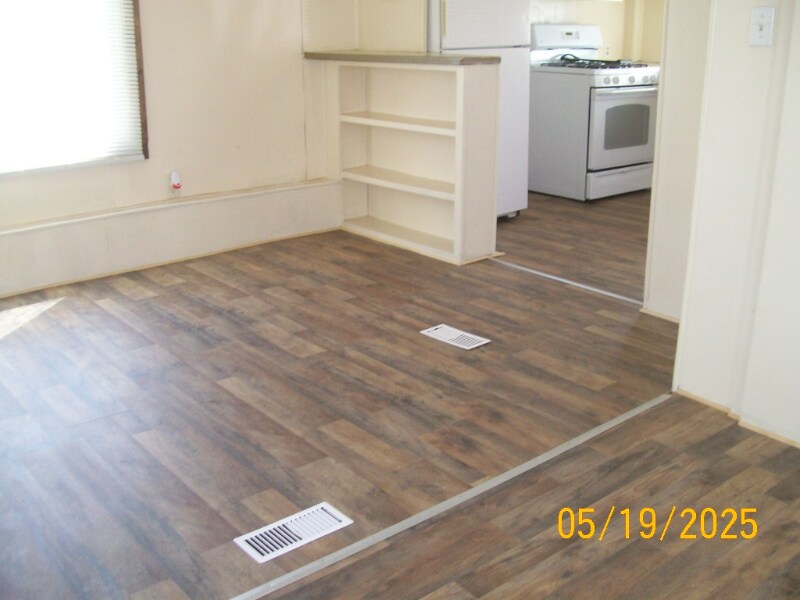 Building Photo - 430 N C St