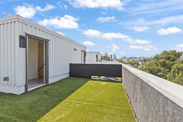 Building Photo - 4210 Delano Pl